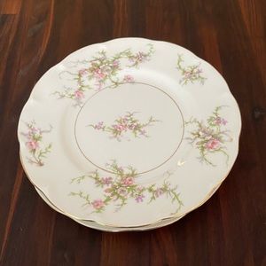 Theodore Haviland Rosalinde 2 luncheon plate